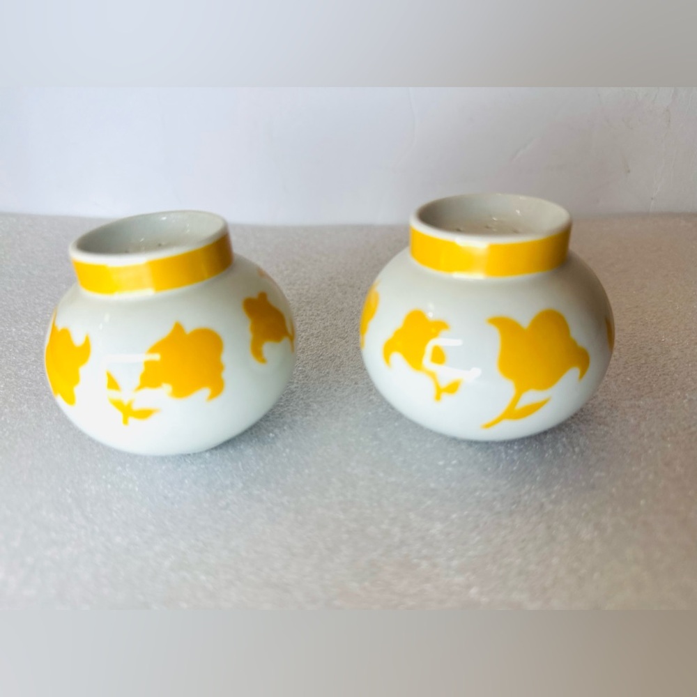 Vintage Hearthstone Block Salt & Pepper Shakers Set Yellow Floral